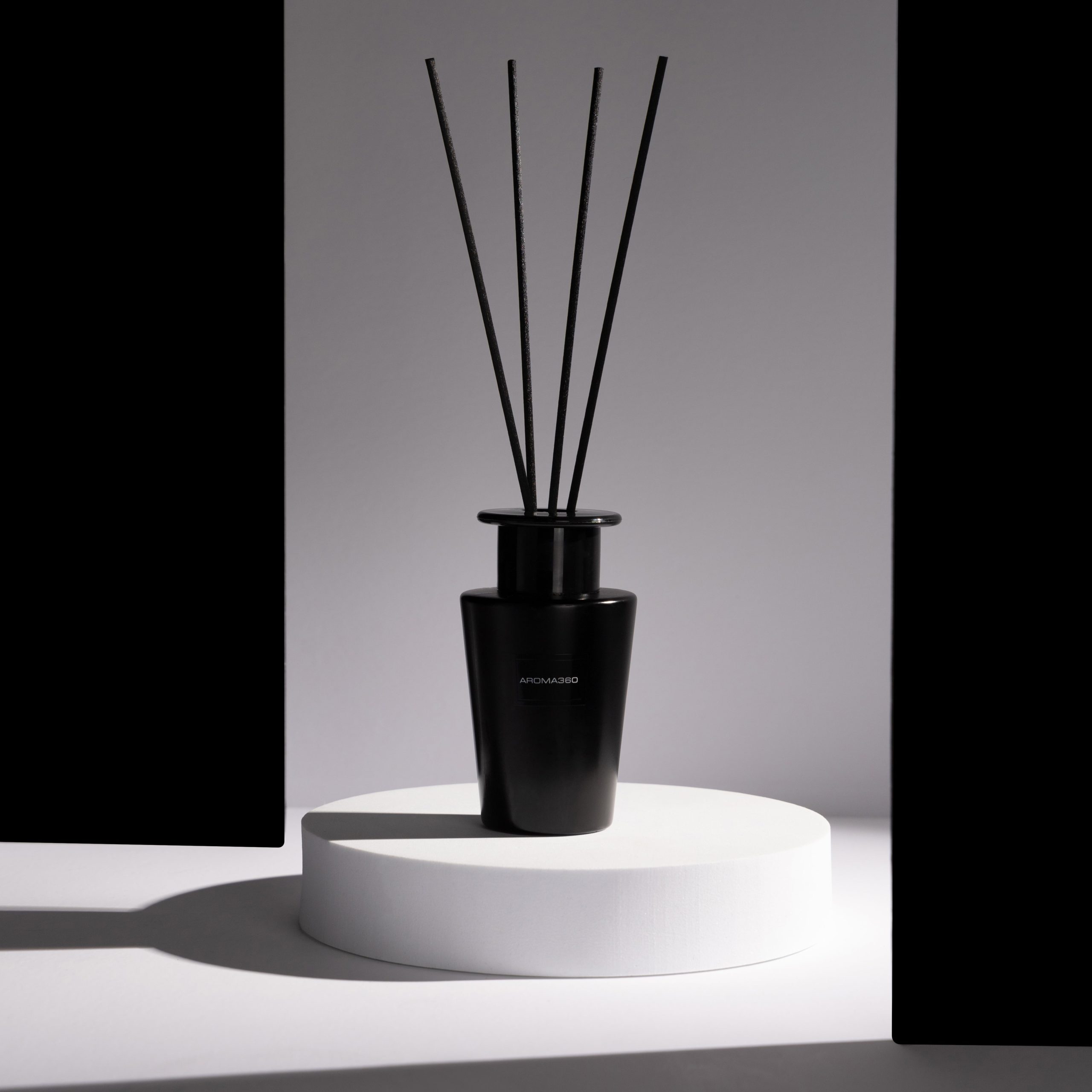 D??j?? Vu Reed Diffuser - Image 6